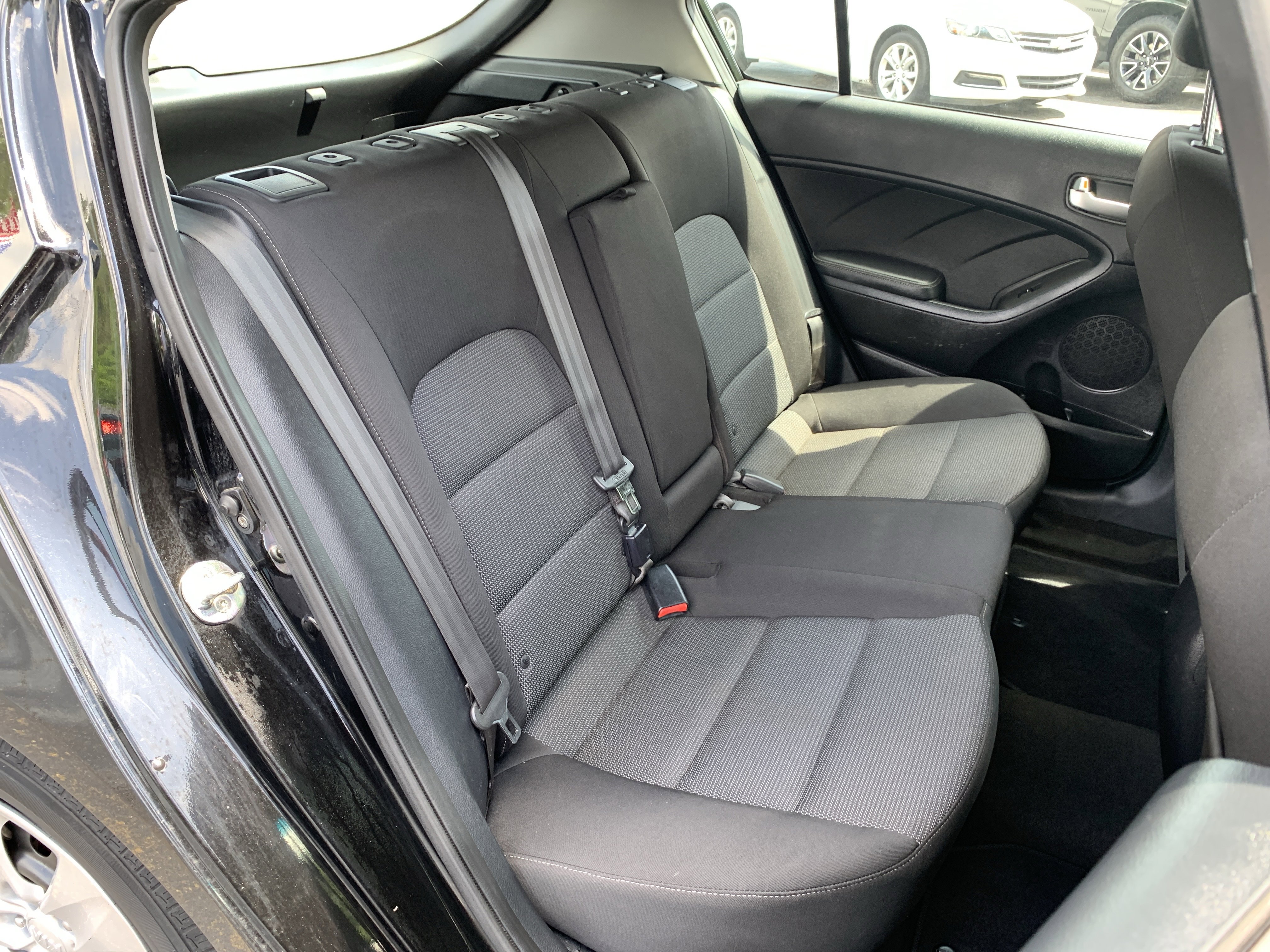 Used 2017 Kia Forte LX FWD image 35