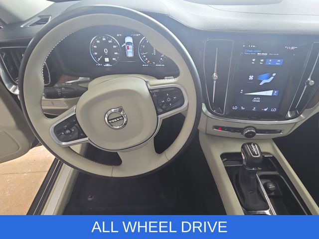 Used 2020 Volvo V60 T5 Cross Country w/ Protection Package Premier image 16