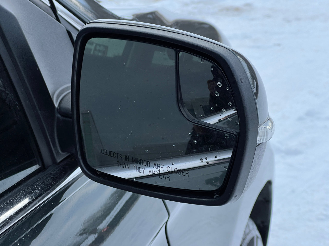 Used 2015 Ford Edge SEL image 45