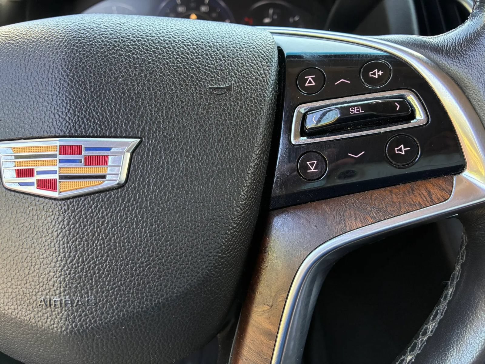 Used 2015 Cadillac Escalade Premium AWD/4WD image 23