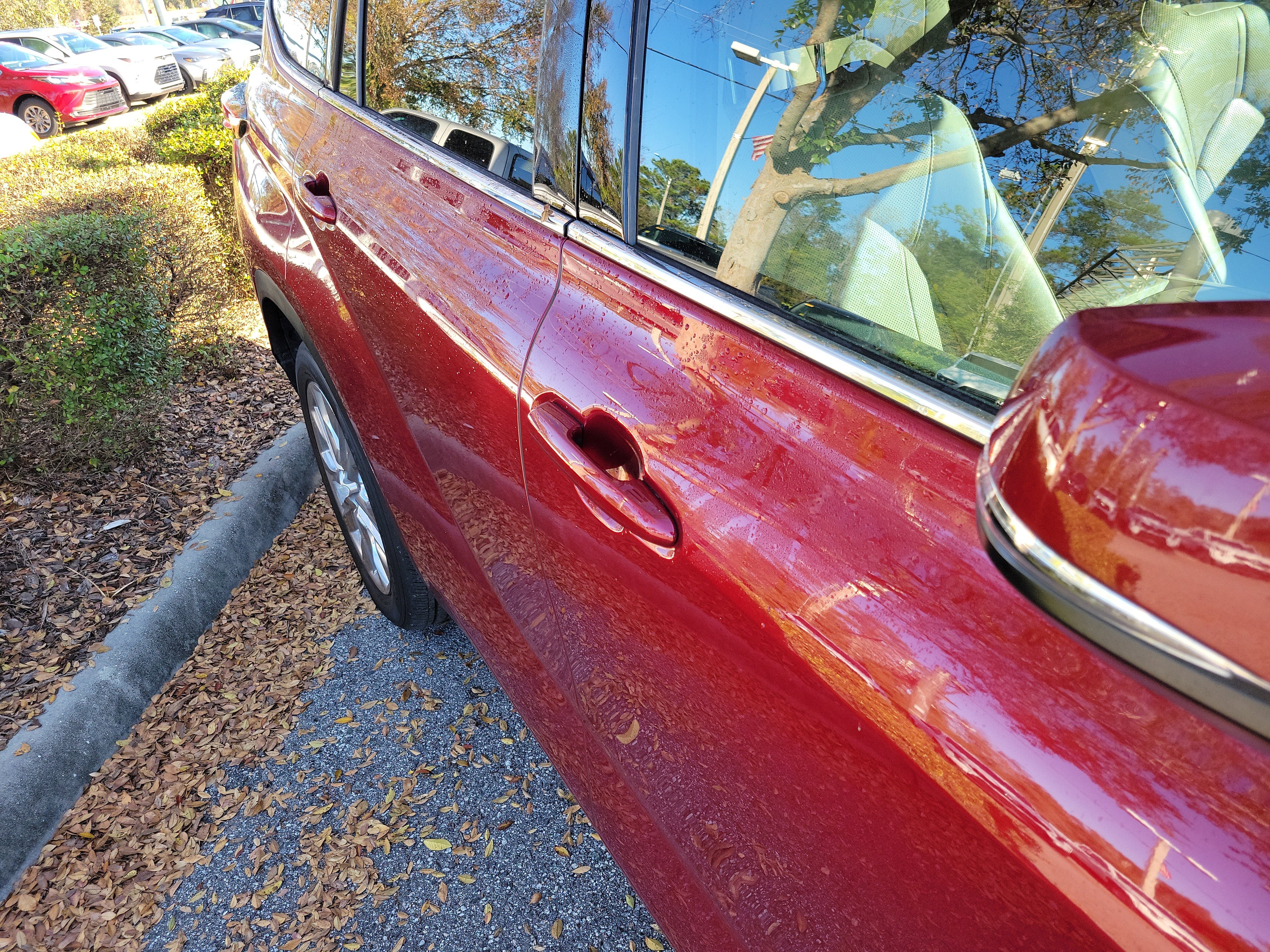 Used 2023 Toyota Highlander Limited image 11