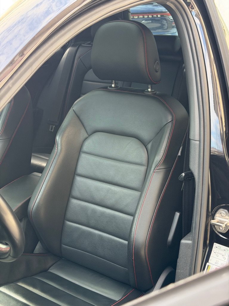 Used 2017 Volkswagen GTI SE FWD image 22