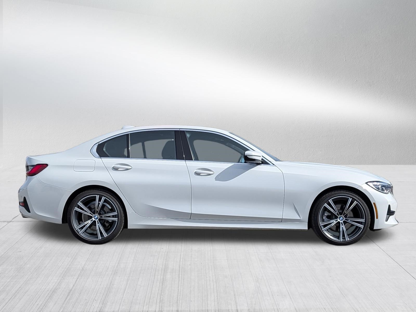 Used 2019 BMW 330i xDrive Sedan w/ Convenience Package AWD/4WD image 8