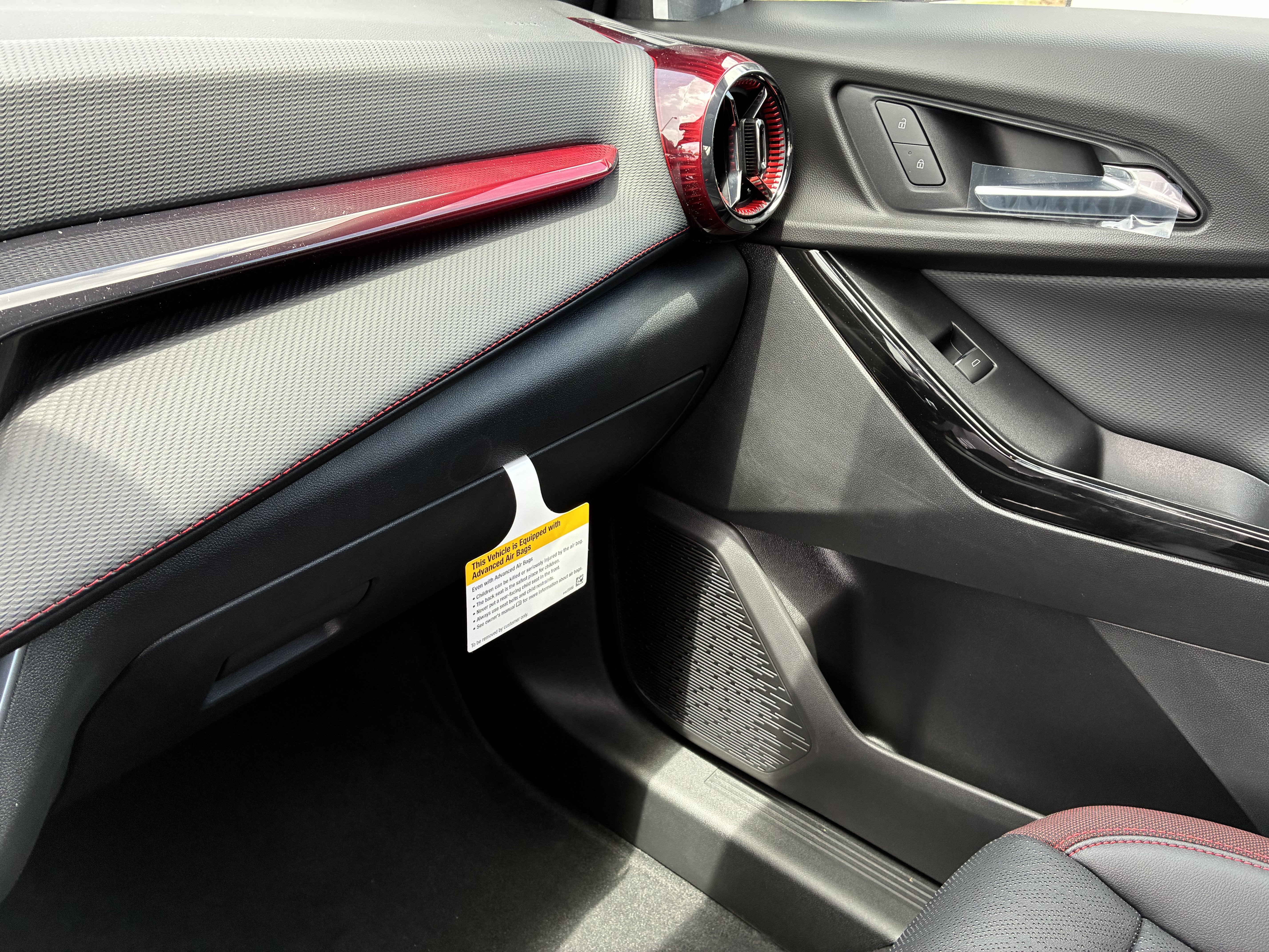 New 2027 Chevrolet Equinox RS w/ Convenience Package III FWD image 37