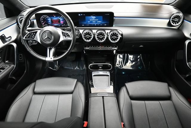 Used 2025 Mercedes-Benz CLA 250 4MATIC image 14