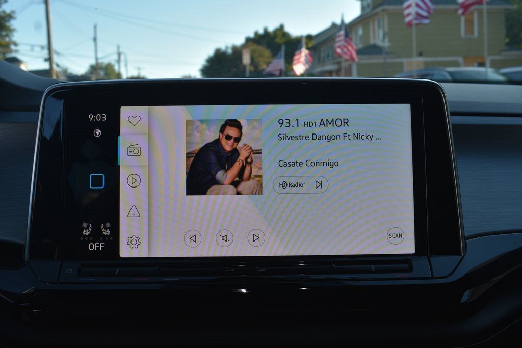 Used 2024 Volkswagen Atlas Cross Sport SE image 18