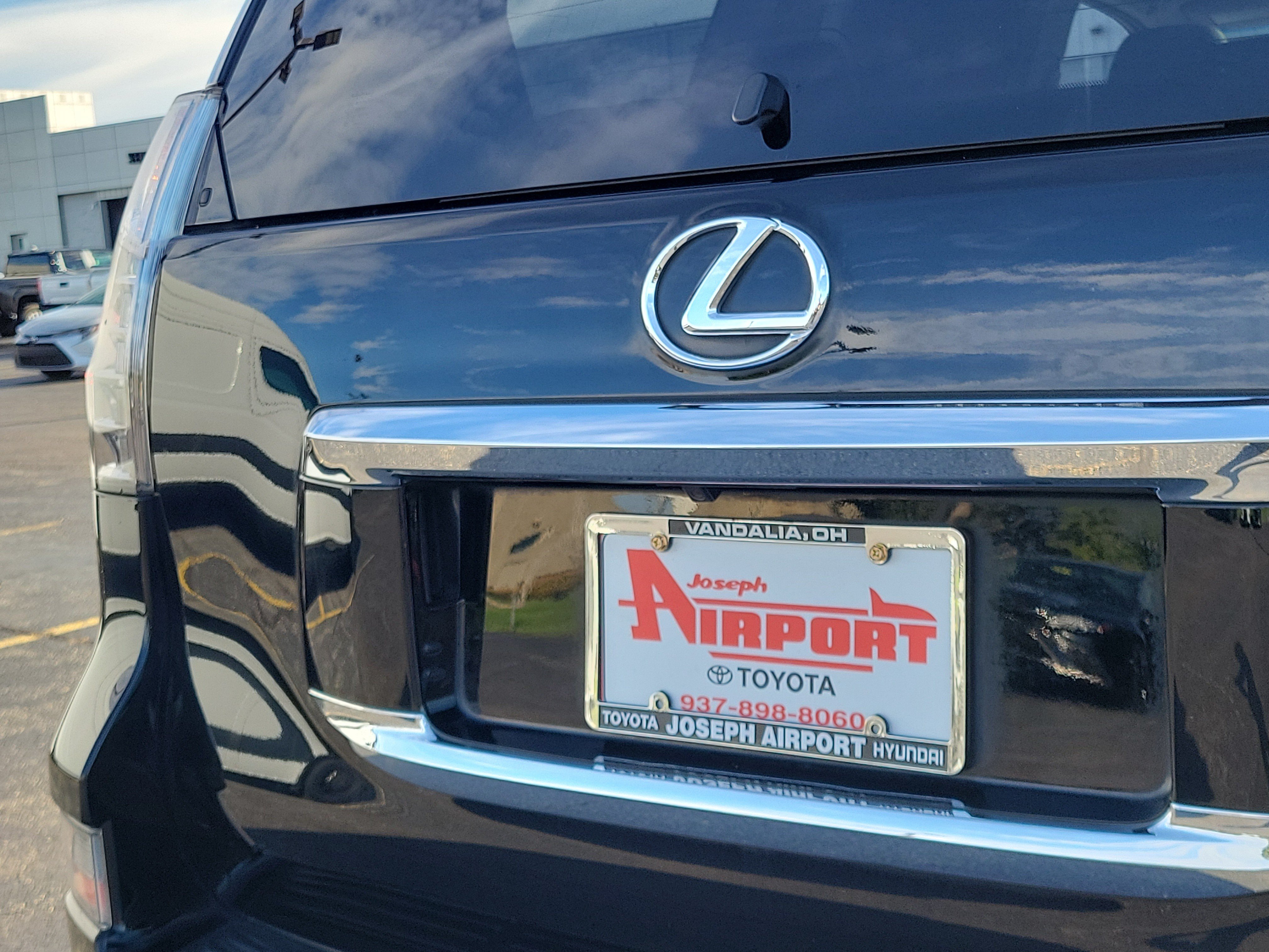 Used 2018 Lexus GX 460 Premium w/ Premium Package AWD/4WD image 6