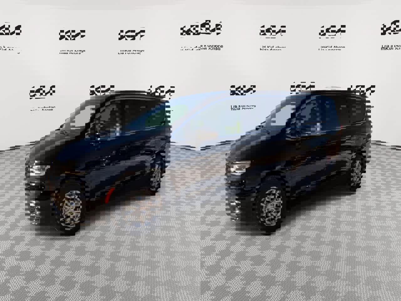 Used 2024 Chrysler Pacifica Touring-L image 4