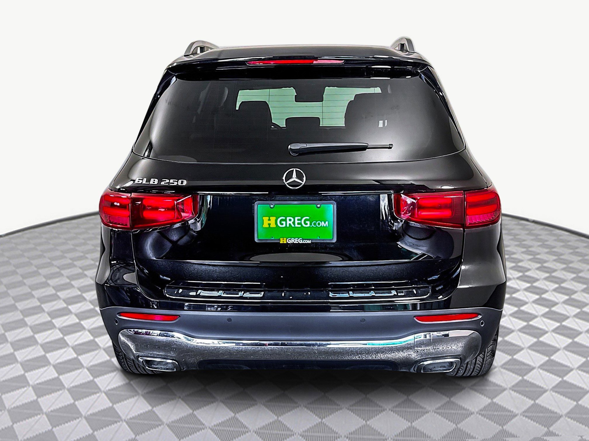 Used 2025 Mercedes-Benz GLB 250 image 8