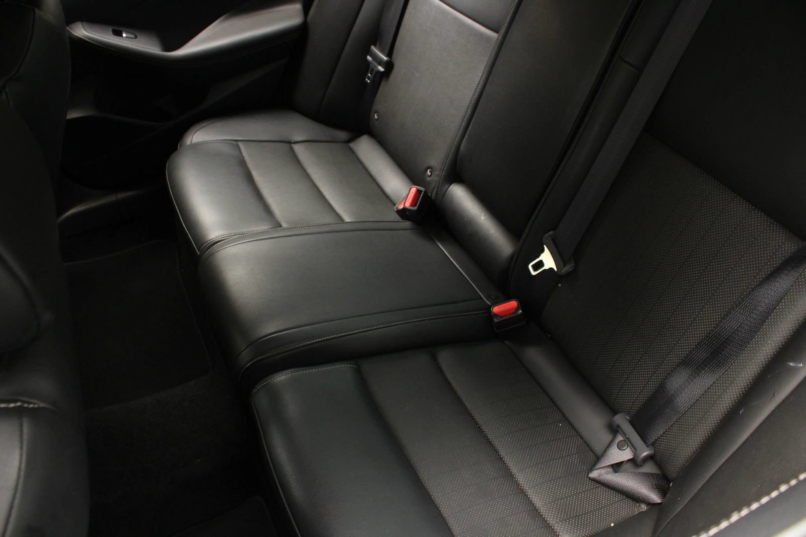 Used 2019 Nissan Maxima 3.5 SV w/ Floor Mat Group FWD image 18