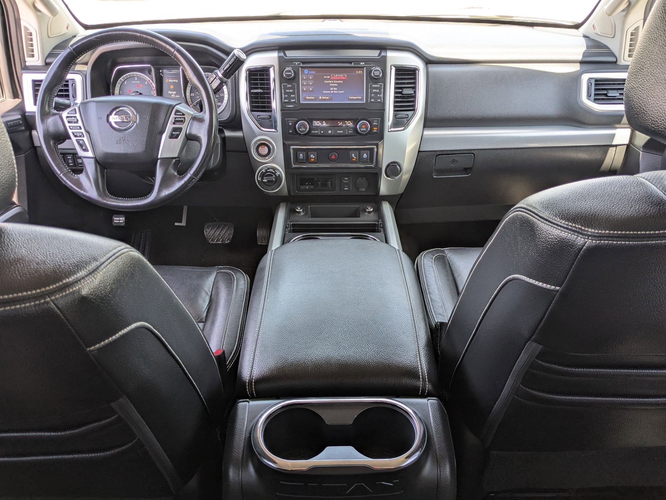Used 2018 Nissan Titan PRO-4X w/ Pro-4x Convenience Package AWD/4WD image 26