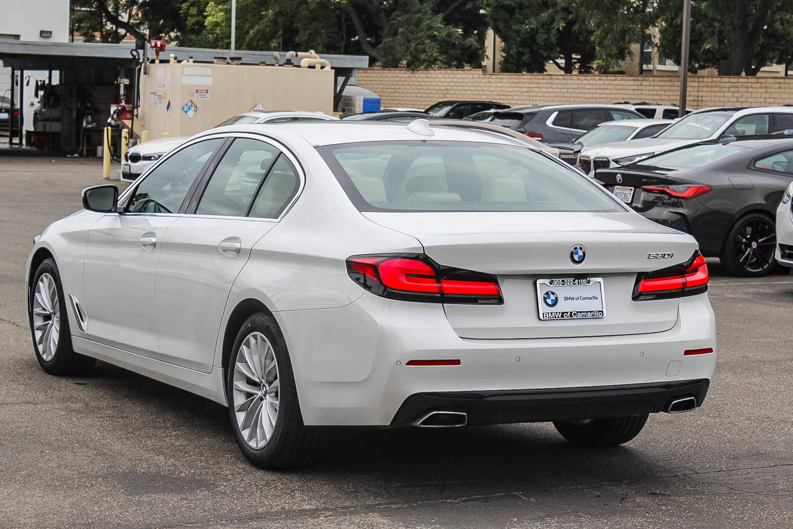 Certified 2023 BMW 530i w/ Premium Package image 4