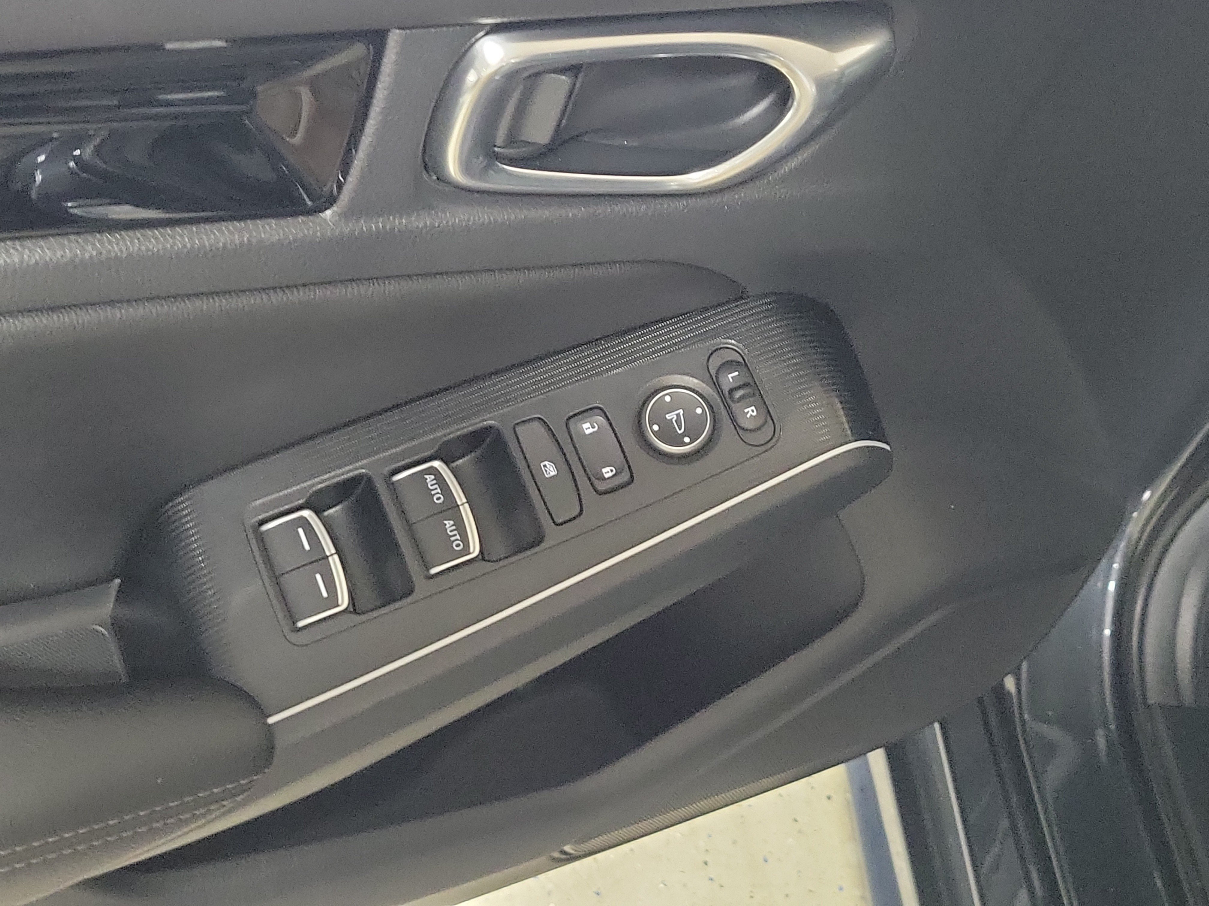 Used 2025 Honda Civic Sport Touring image 21