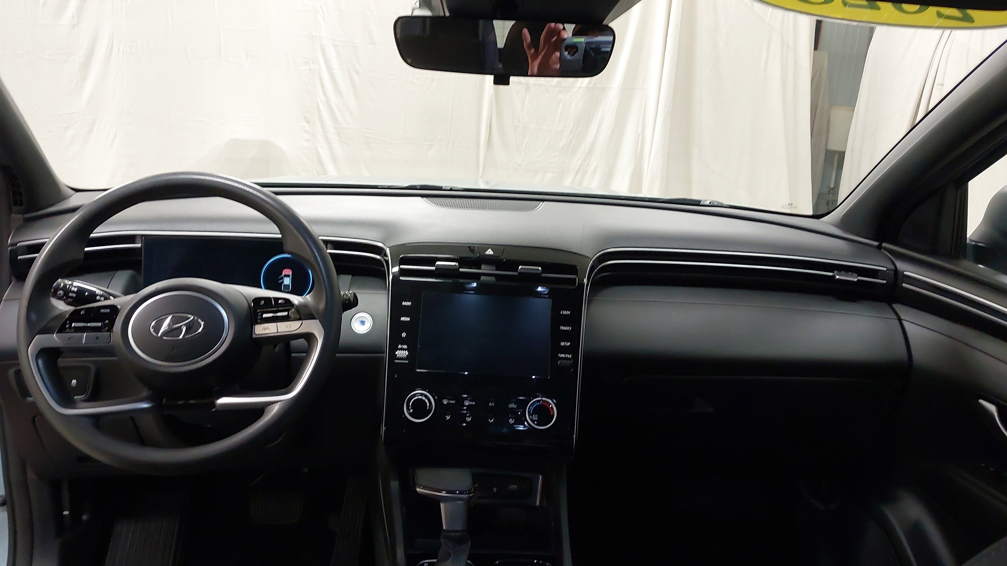 Used 2023 Hyundai Santa Cruz SEL w/ Activity Package image 26