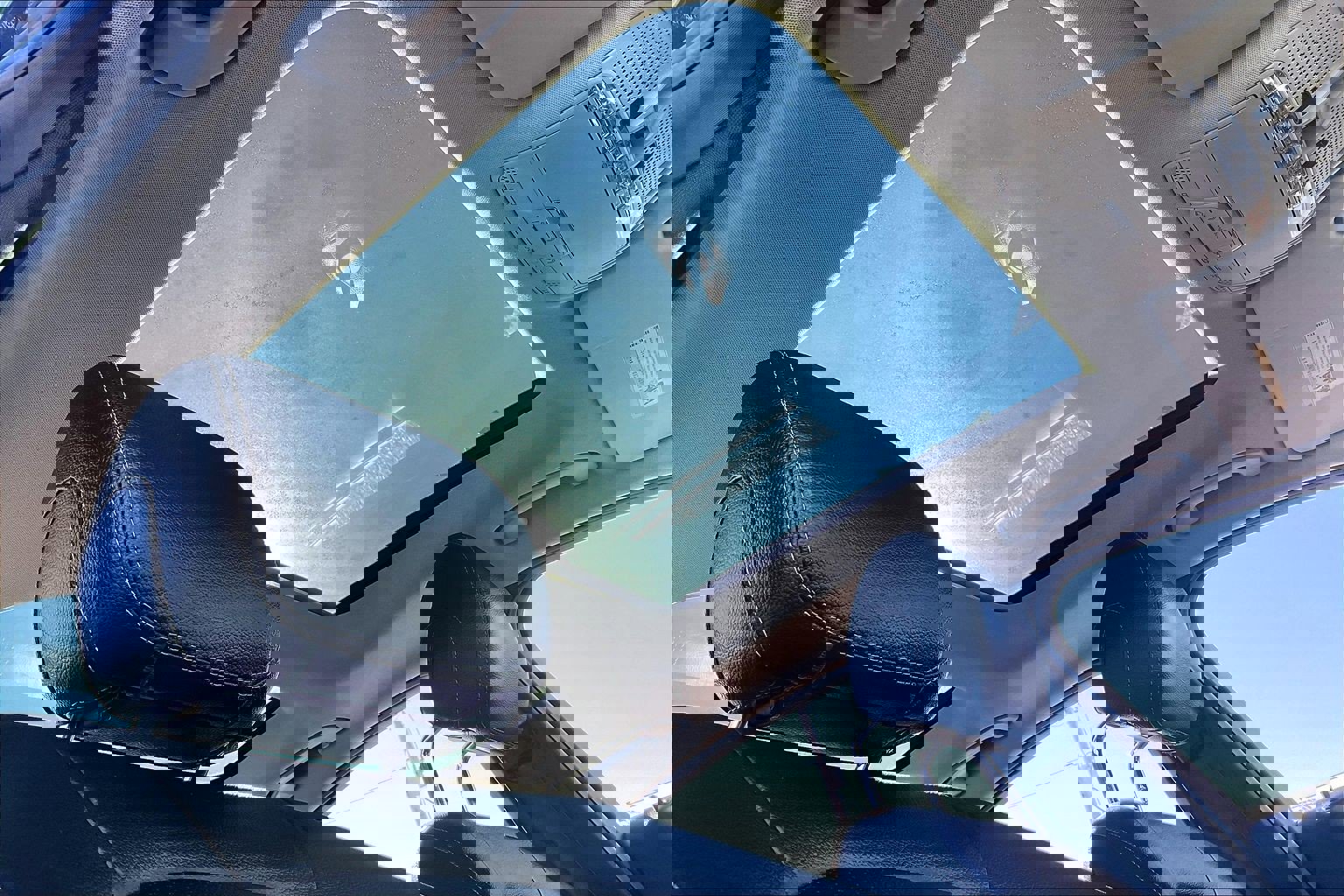 Used 2015 Mercedes-Benz C 300 4MATIC Sedan image 27