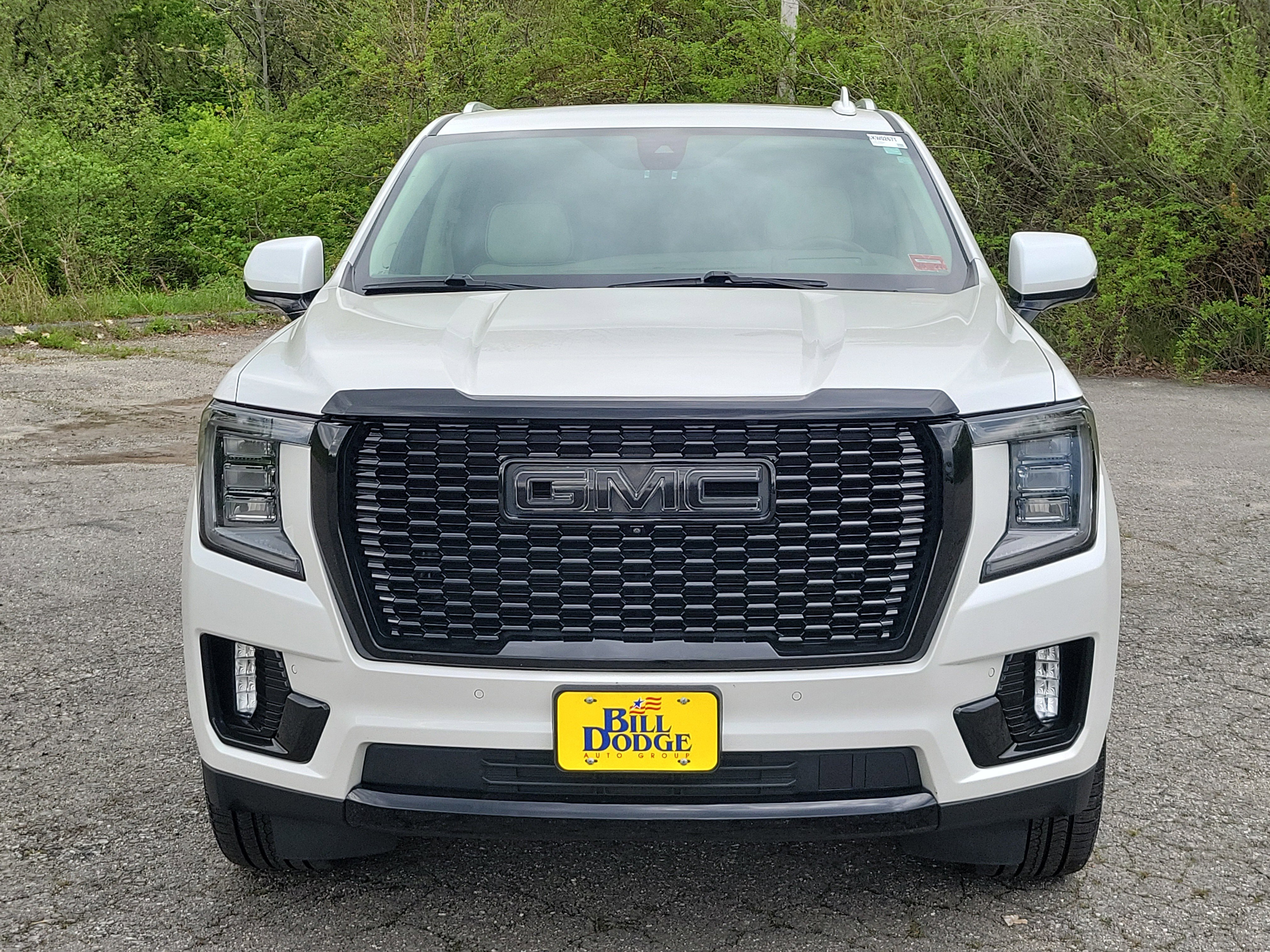 Used 2021 GMC Yukon Denali AWD/4WD image 2