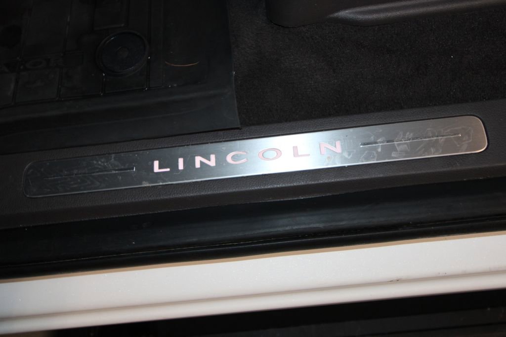 Used 2024 Lincoln Navigator L Reserve image 7