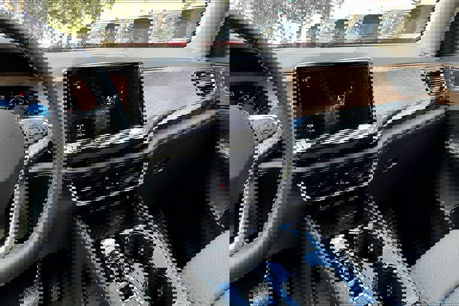 New 2026 Volkswagen Atlas SE image 6