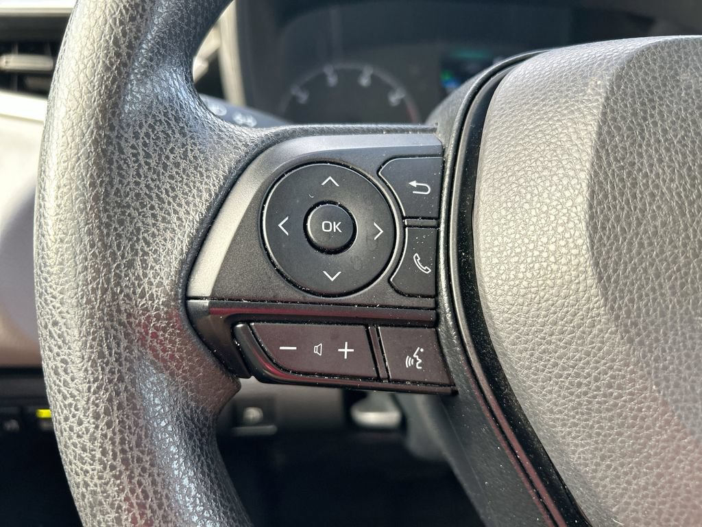 Used 2025 Toyota Corolla LE FWD image 15