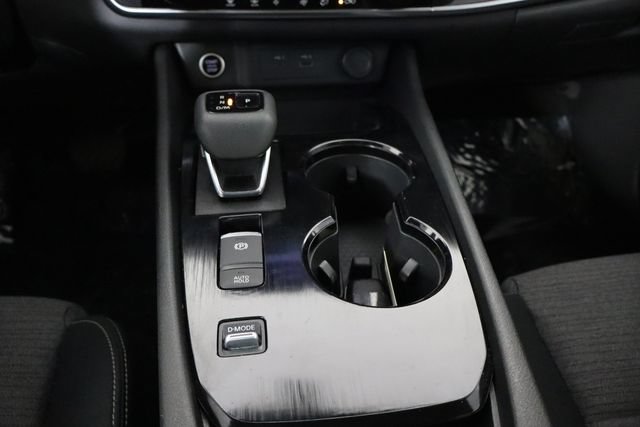 Used 2023 Nissan Rogue SV FWD image 27