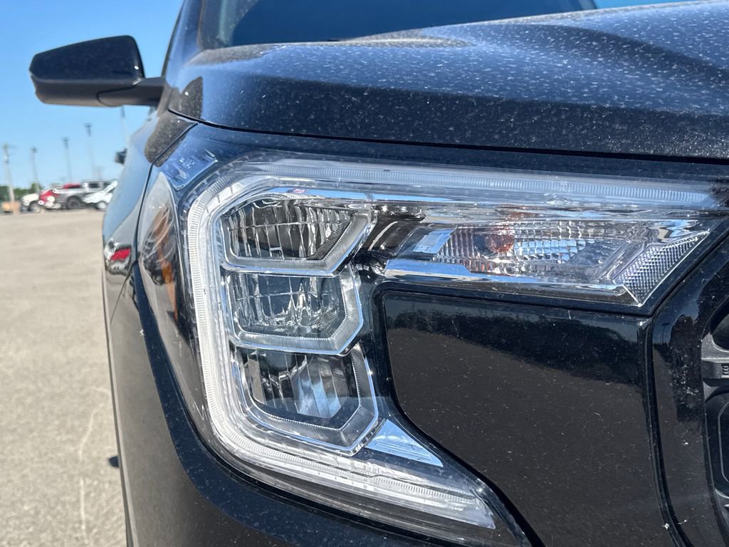 Used 2023 GMC Terrain SLT w/ Elevation Edition FWD image 15