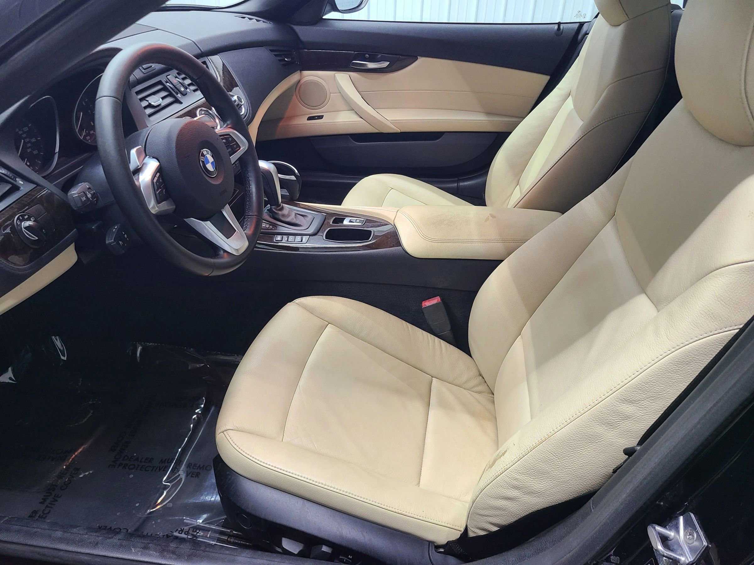 Used 2011 BMW Z4 sDrive30i RWD image 22