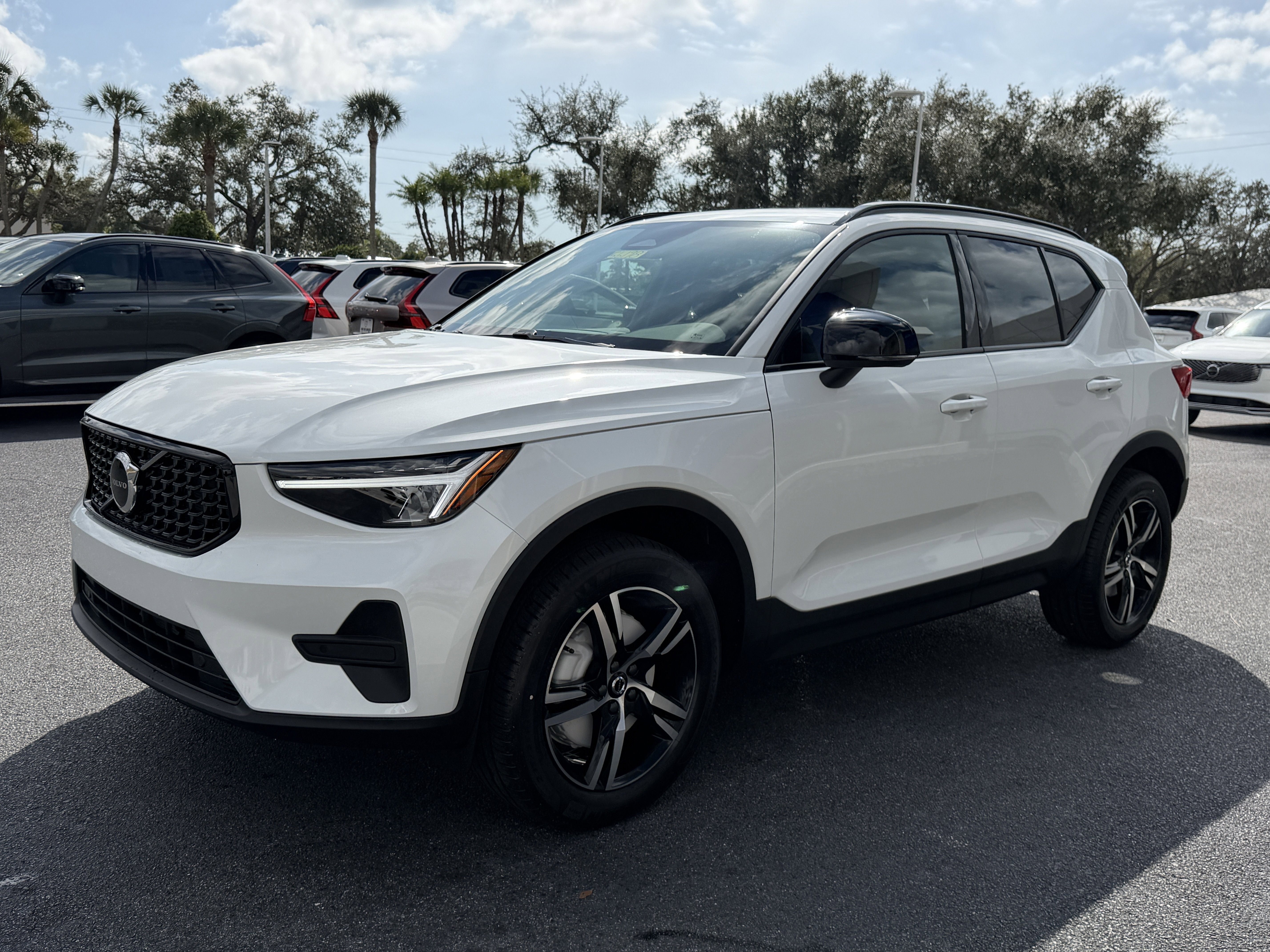 New 2026 Volvo XC40 B5 Core w/ Protection Package image 8