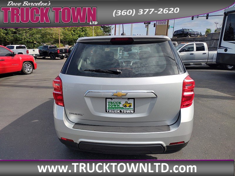 Used 2017 Chevrolet Equinox LS image 4