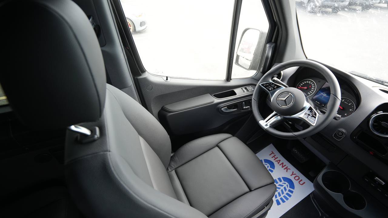 New 2026 Mercedes-Benz Sprinter 2500 image 17