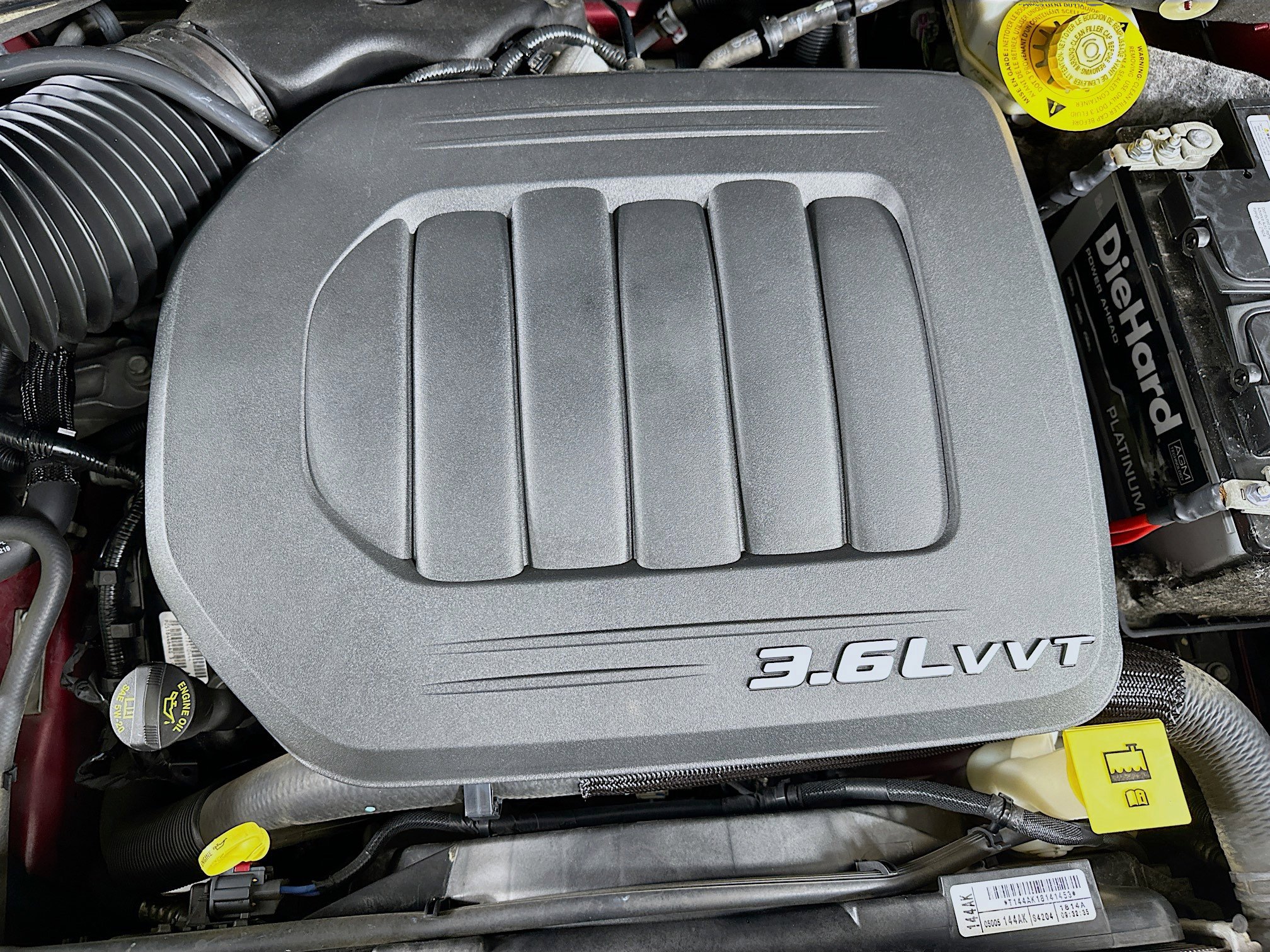 Used 2014 Chrysler Town & Country Touring FWD image 32