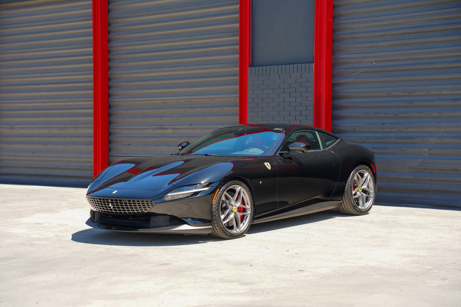 Used 2023 Ferrari Roma RWD image 1