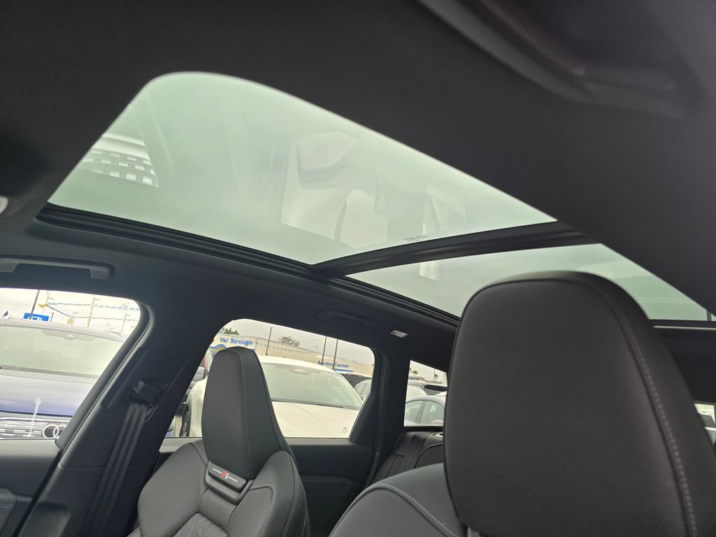 New 2027 Audi SQ6 e-tron Premium Plus AWD/4WD image 4