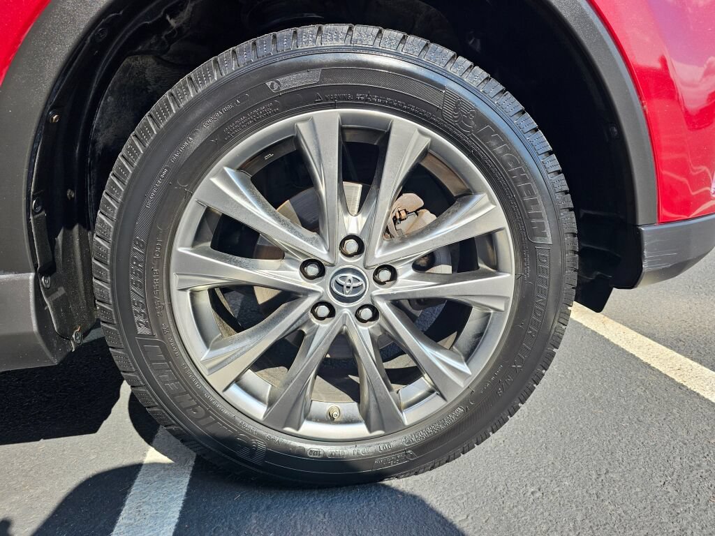 Used 2018 Toyota RAV4 Limited w/ All Weather Liner Package AWD/4WD image 9