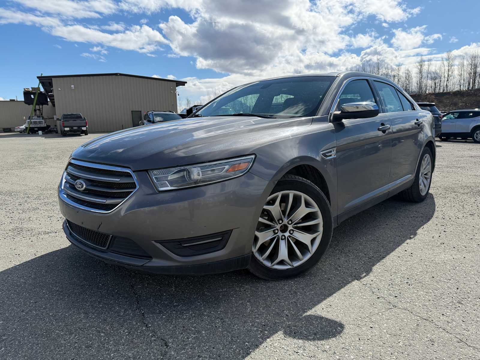 Used 2013 Ford Taurus Limited FWD image 1
