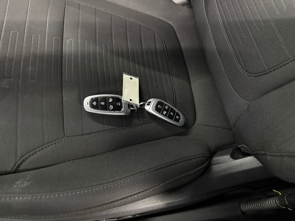 Used 2022 Hyundai Santa Cruz SEL Premium image 29