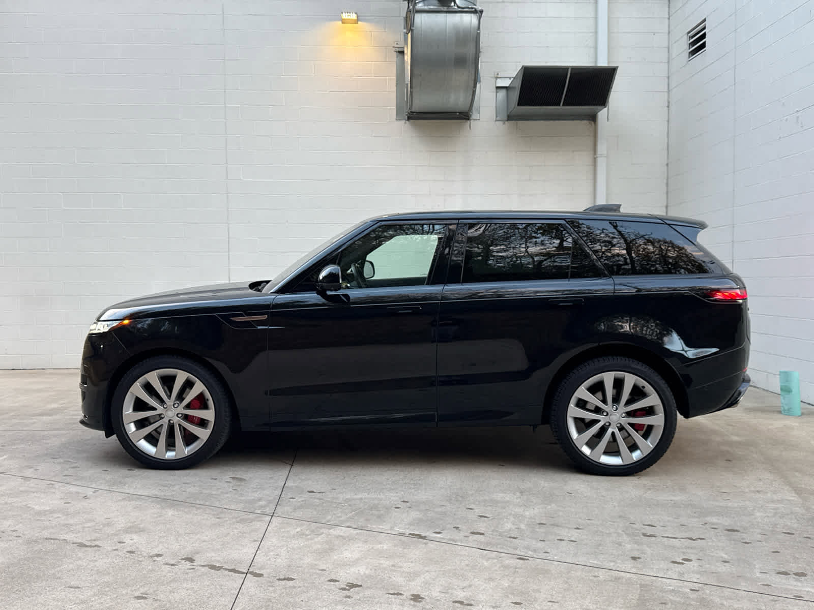 Certified 2023 Land Rover Range Rover Sport First Edition image 5