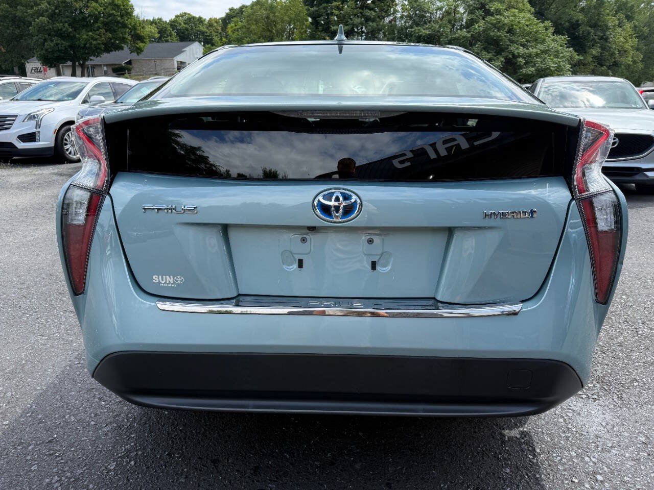 Used 2017 Toyota Prius One FWD image 6
