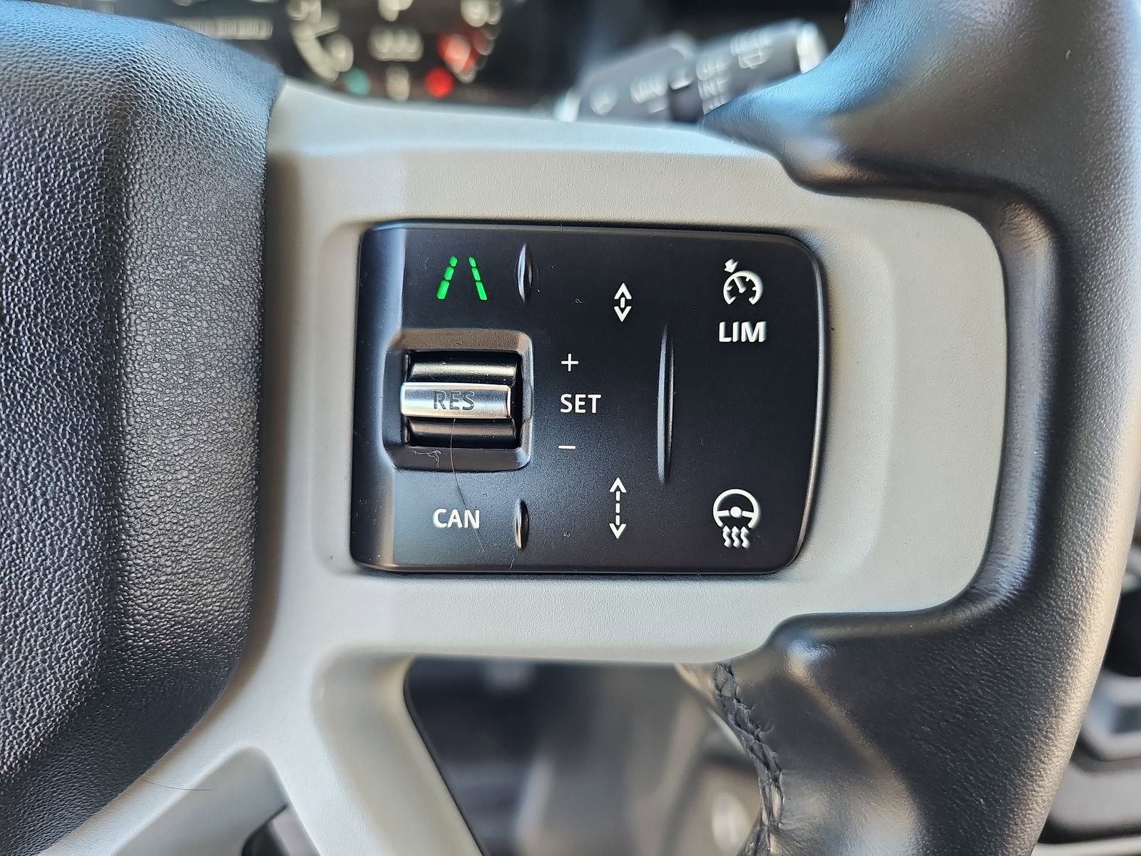 Used 2024 Land Rover Defender 90 S image 17