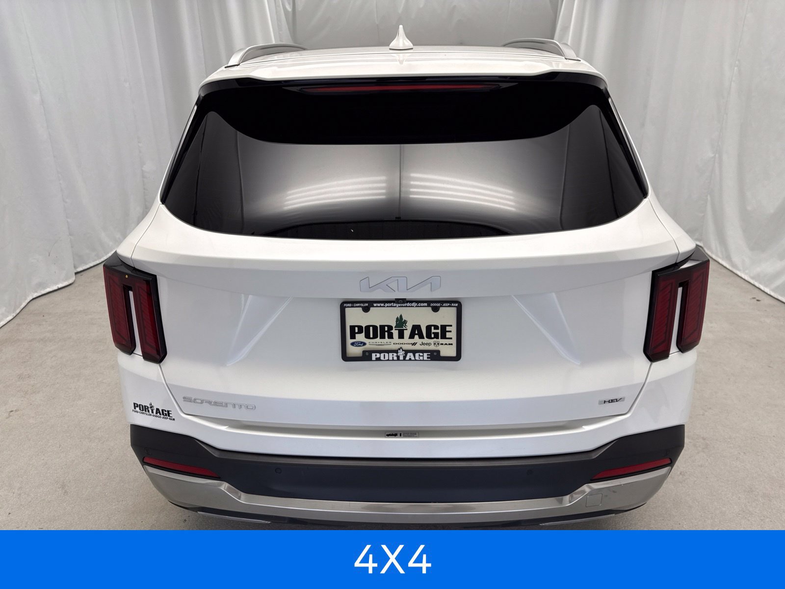 Used 2025 Kia Sorento EX w/ EX Panoramic Sunroof Package AWD/4WD image 3