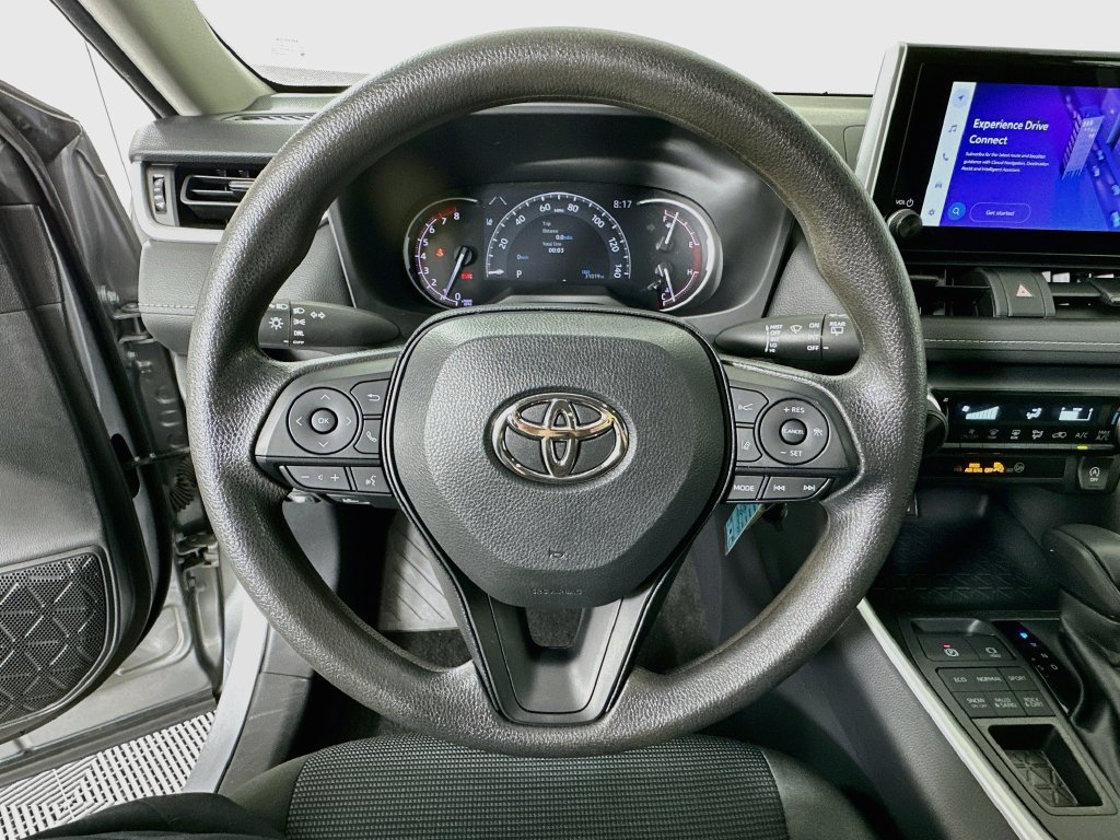 Used 2025 Toyota RAV4 LE AWD/4WD image 11