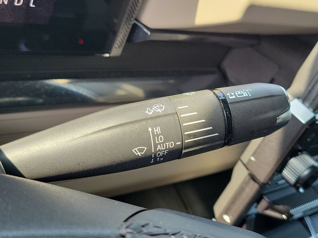 Used 2026 GMC Hummer EV SUV AWD/4WD image 12