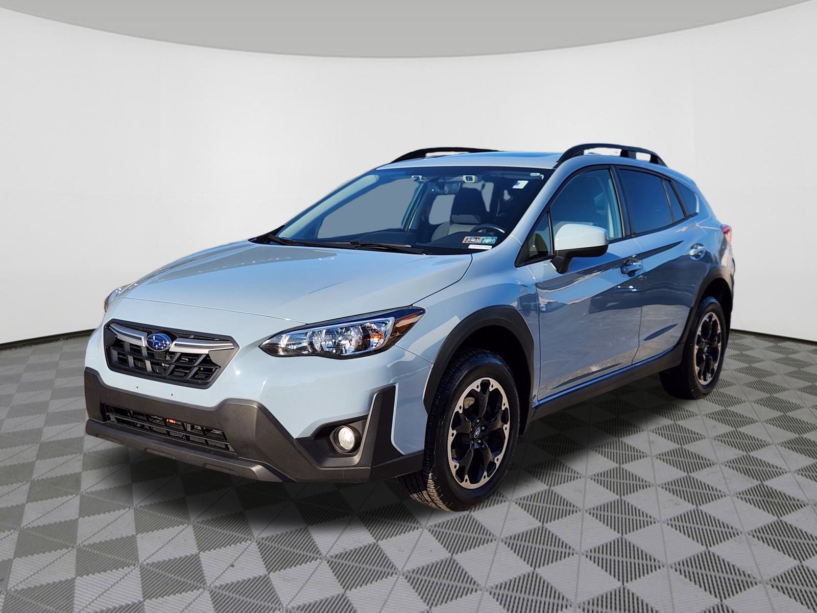 Used 2021 Subaru Crosstrek 2.0i Premium w/ Moonroof Package image 2