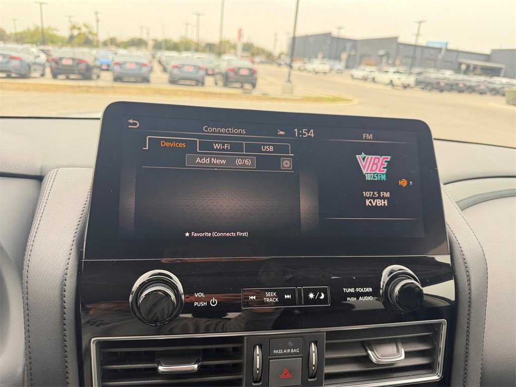 Used 2023 Nissan Armada SV image 17