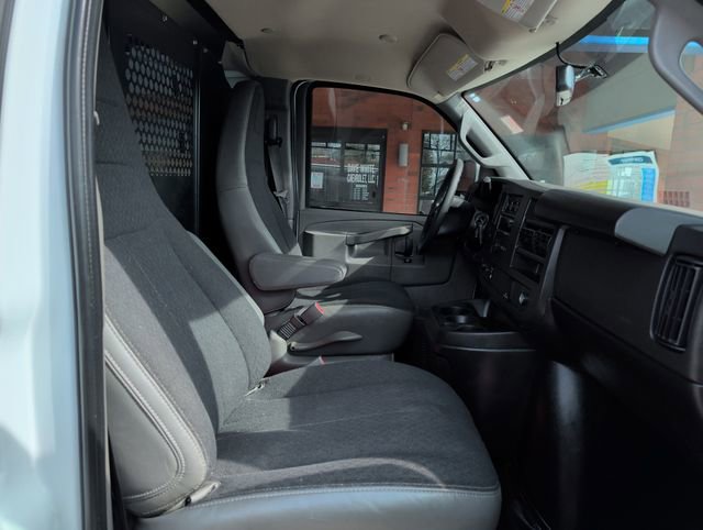 Used 2024 Chevrolet Express 2500 w/ Driver Convenience Package image 30