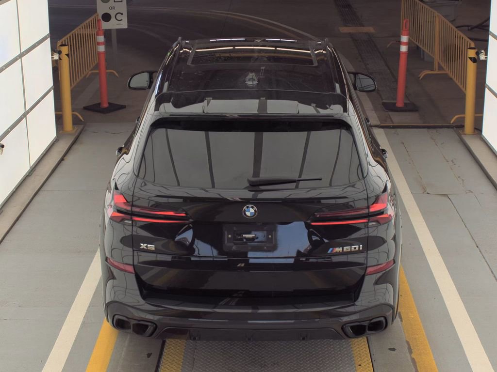 Used 2024 BMW X5 M60i image 3