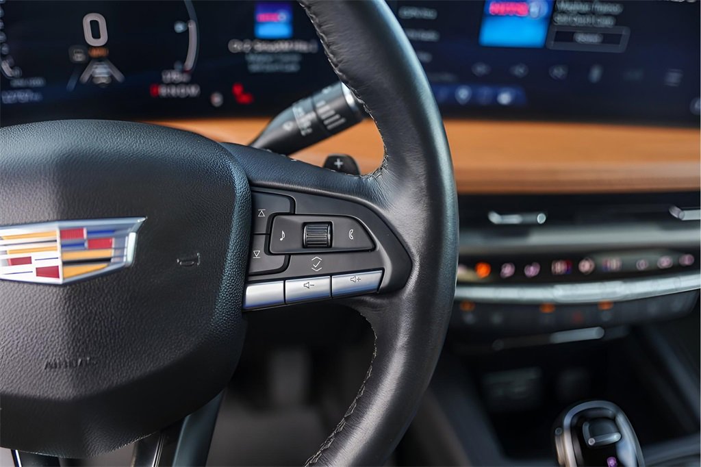 Used 2024 Cadillac XT4 Premium Luxury w/ Active Safety Package image 16