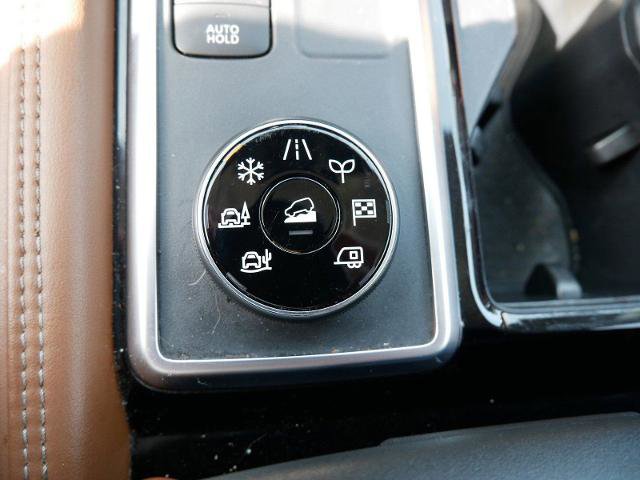 Certified 2023 Nissan Pathfinder Platinum w/ Cargo Package image 22