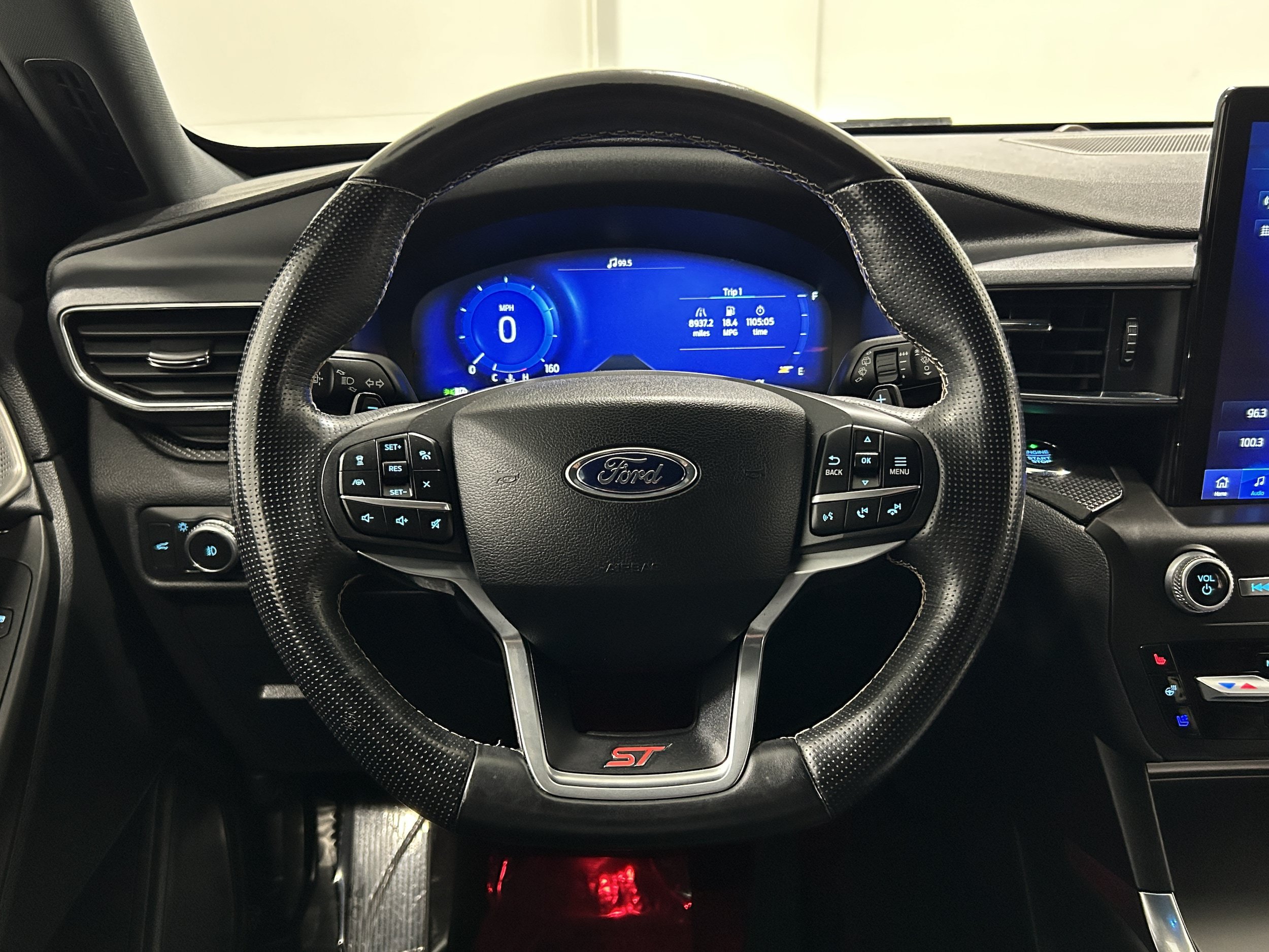 Used 2020 Ford Explorer ST w/ ST Street Pack AWD/4WD image 13