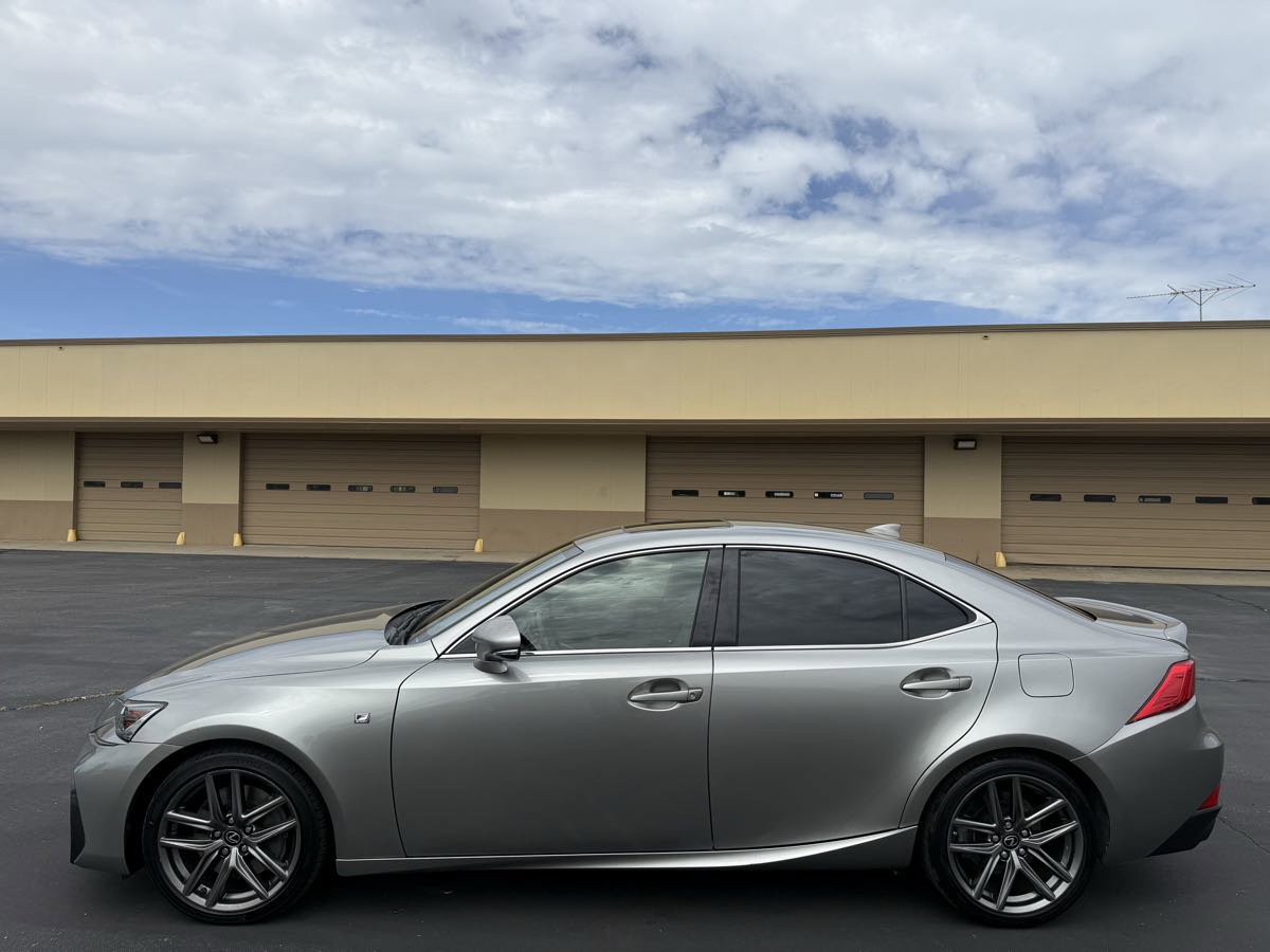 Used 2017 Lexus IS 200t F Sport w/ F Sport Package RWD image 4