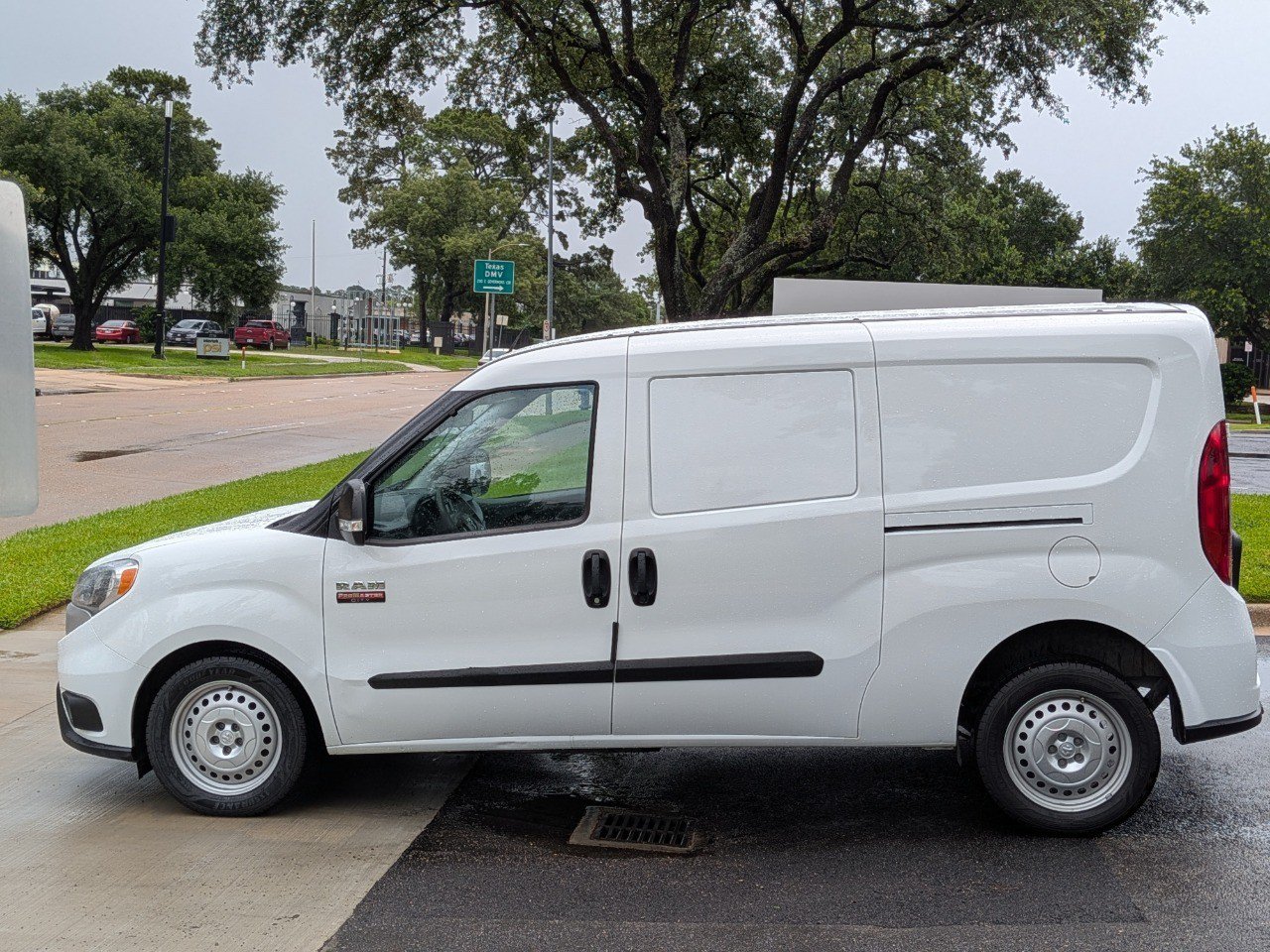 Used 2022 RAM ProMaster City Tradesman FWD image 8
